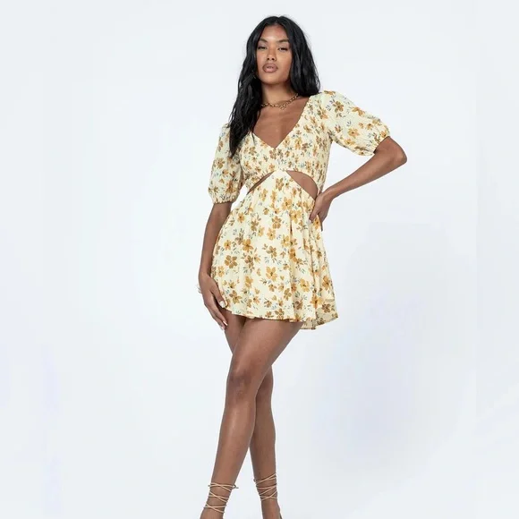 NWT Women’s Princess Polly dress - Picture 2 of 7